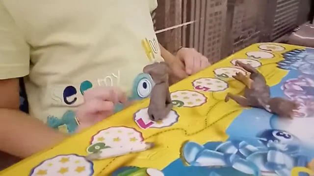 Матвей лепит из пластилина-2 смотреть онлайн