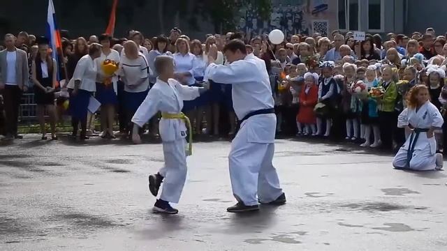 Праздник 2 сентября в 144 школе смотреть онлайн