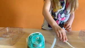 Мне прислали детский пылесос!