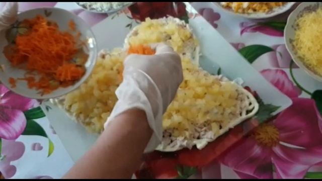 Салат "Дамская шляпка!" / Salad "Lady's hat!" смотреть онлайн