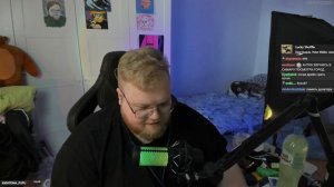 Тоха рассказывает истории с концертов и городов