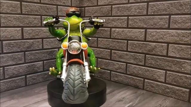 Статуэтка Лягушка Байкер и Мото Селфи на мотоцикле / Figurine Frog Biker and Selfie on a motorcycle смотреть онлайн