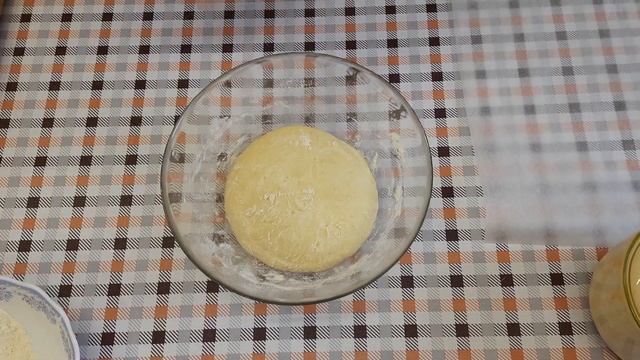 Пицца с моцареллой / итальянская кухня / едим дома