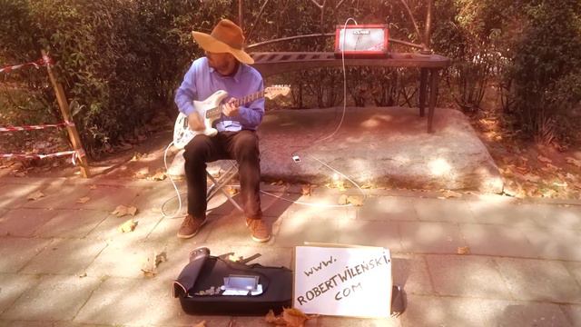 "Front Porch" - Robert Wileński - Roland Street Cube смотреть онлайн