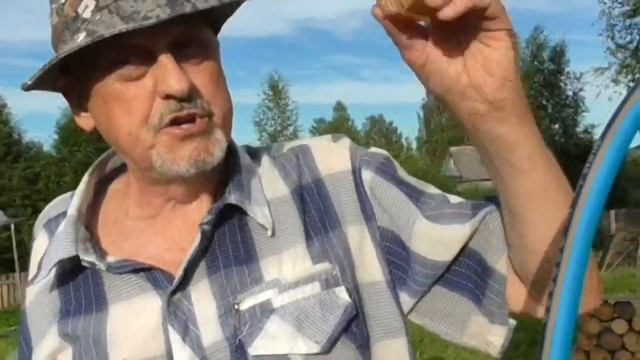 Соединение шланга с баком для полива | Как мы подсоединили поливочный шланг к ёмкости.