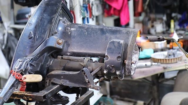 Оживляем лодочный мотор YAMAHA 25B 1975 года. смотреть онлайн