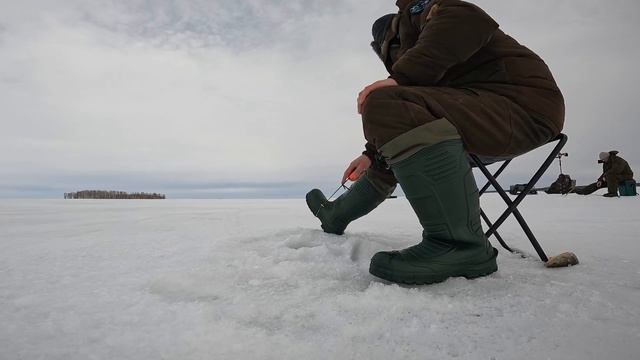 Обское водохранилище рыбалка на окуня март 2023 смотреть онлайн