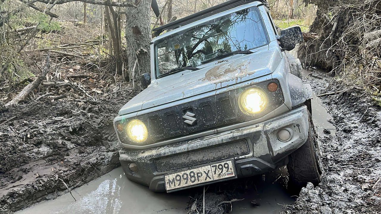 SUZUKI JIMNY поспорил с Буханкой, НИВАми и УАЗами, кто круче на БОЛОТЕ на тяжёлом бездорожье смотреть онлайн