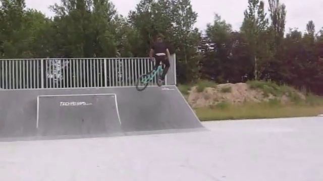 MTB STREET PARK  - 24 смотреть онлайн