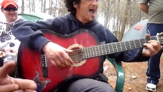 Algarinejo 2010 El Maestro Ñoño improvisando a la Guitarra, Rico en Flamenco смотреть онлайн