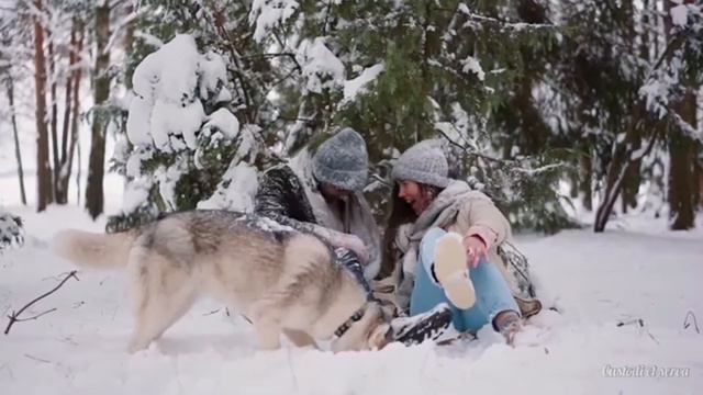 Электронный мальчик - Девушка с Урала на синтезаторе Корг Кронос 2 смотреть онлайн