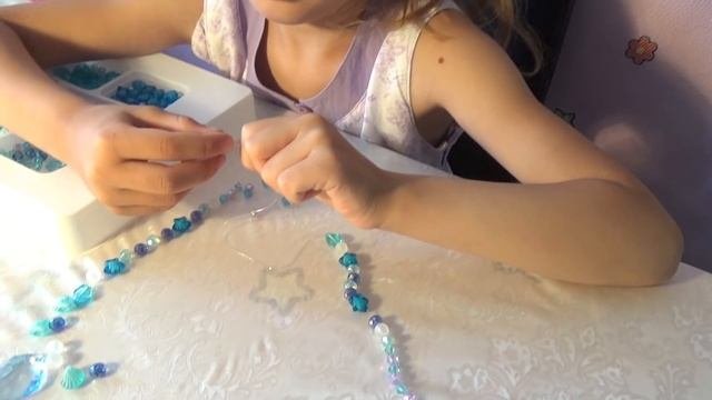 ОЖЕРЕЛЬЕ из Бусин-Ракушек своими руками. СТИЛЬНОЕ УКРАШЕНИЕ. Видео для Детей