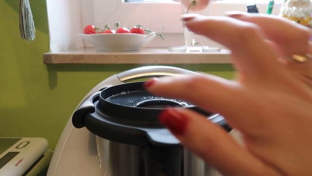 ВЛОГ/УБОРКА БЕЗ ХИМИИ/САЛФЕТКИ ГРИНВЕЙ/СПАГЕТТИ В ТЕРМОМИКСЕ смотреть онлайн