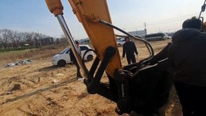 HYUNDAI R210W КУПИЛИ У ХОЗЯИНА. ДВА ГОДА НАЗАД Я НЕГО КУПИЛ 3 ТОННЫЙ HYUNDAI R55W