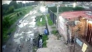 смешное видео упал с лестницы