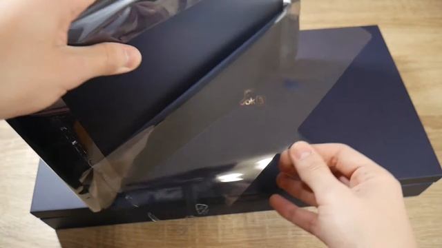 Asus Zenbook 3 - Unboxing [PL] смотреть онлайн