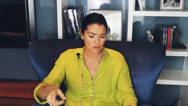 ГУЗЕЕВА ЛАРИСА: Психологический портрет / Алкоголизм, депрессия, татуировки…