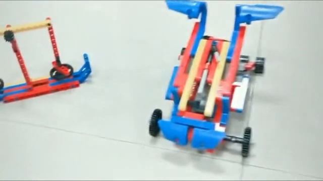 Радиоуправляемый конструктор-трансформер "Суперкар" 9 в 1 смотреть онлайн