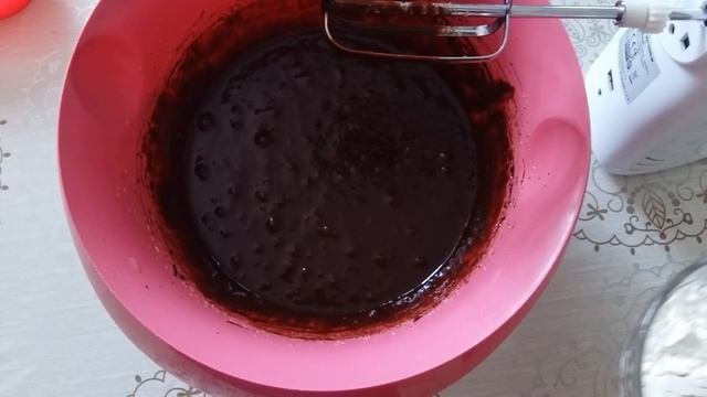 Шоколадные кексы с жидкой начинкой. Лёгкий и быстрый рецепт.
