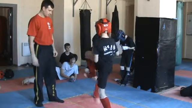 Вин Чунь IWCO Guo-sao смотреть онлайн