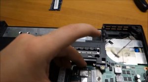 Repairing a Lenovo ThinkPad L420 laptop with L412 parts