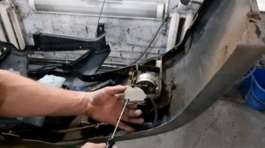 Mitsubishi Lancer 9 - Замена ламп в ПТФ. - "ПОПАЛИ" на 6 часов работы...