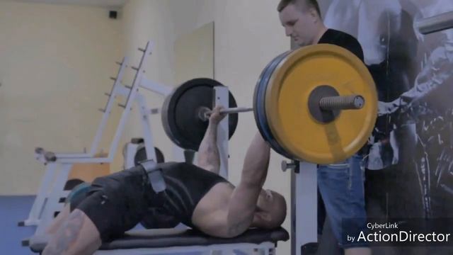 Как нужно жать что б жать много. Мой Жим лежа. Марк Абад. Железный КРИВБАСС смотреть онлайн