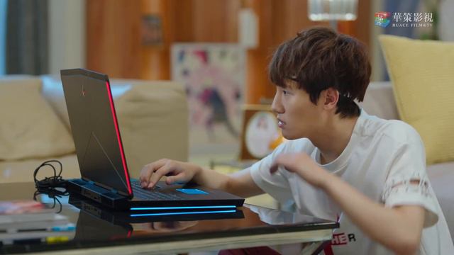 速看EP30｜吃醋了🤭虞書欣直播跟帥氣男模親密互動，薛妖怪抱著雲臻咬牙切齒發酒瘋｜我的奇妙男友2之戀戀不忘/My Amazing Boyfriend II/愛情/偶像/喜劇/Mike/虞書欣/魏哲鳴