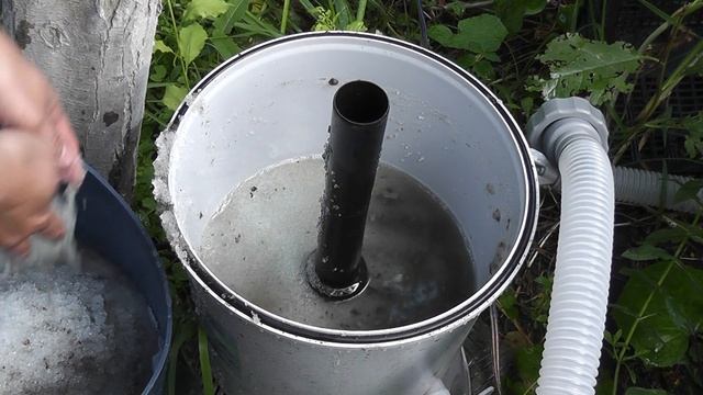 Когда обратная промывка не помогает - ручная очистка песка в фильтре Bestway 58271 смотреть онлайн