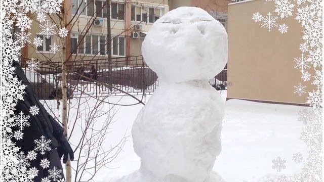 Лепим СНЕГОВИКА . снеговик ОЛАФ Haciendo Un Muñeco De Nieve