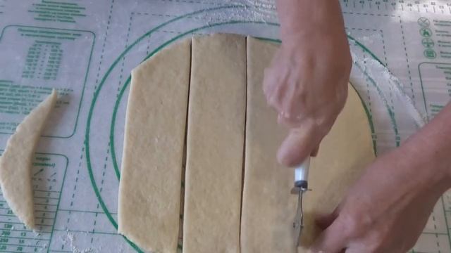 Рецепт просто супер! Очень мягкое и воздушное печенье на сметане!