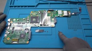 Toshiba Satellite L855 | VREG5 qısa qapanma | short circuit