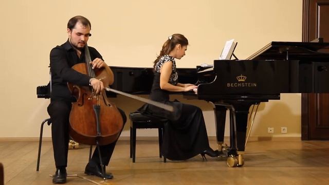 И. Ф. Стравинский. Русская песня. Исполняет Сергей Пономарев