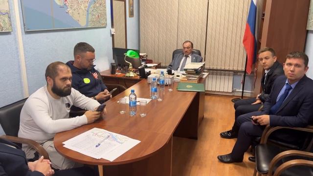 Директор ЦУПП Санкт-Петербурга Курдяев испугался встречи с жителями МО Васильевский смотреть онлайн