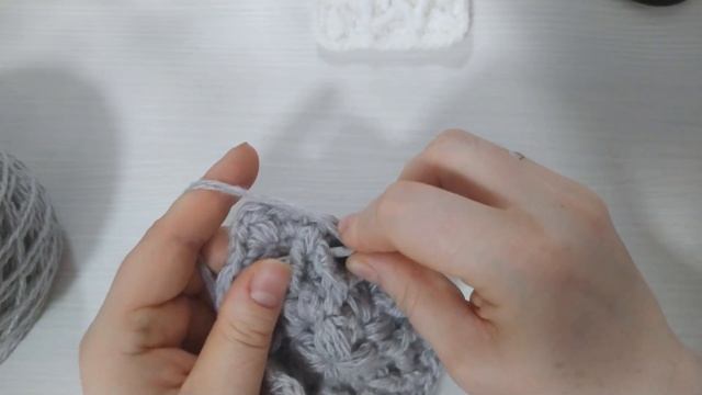 МК // Чехол на подушку крючком мотивами// смотреть онлайн