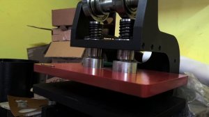 Пресс для вырубки и тиснения кожи