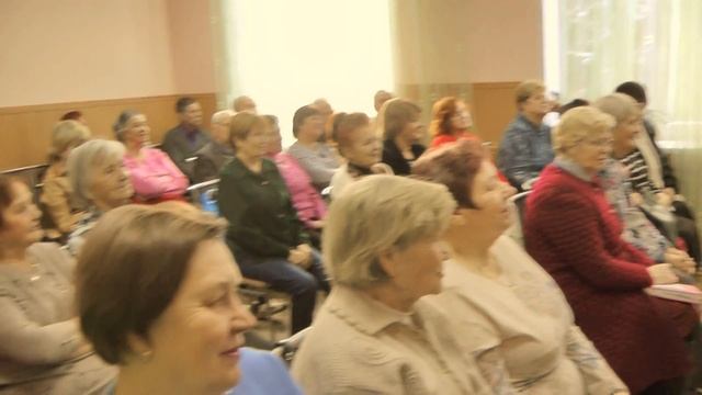 "ПРИКОЛЬНО". ШУТОЧНАЯ ПЕСНЯ ПЕНСИОНЕРОВ-СТУДЕНТОВ. смотреть онлайн