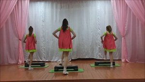 Спортивный коллектив "Степ-аэробика" танец "Русский степ"