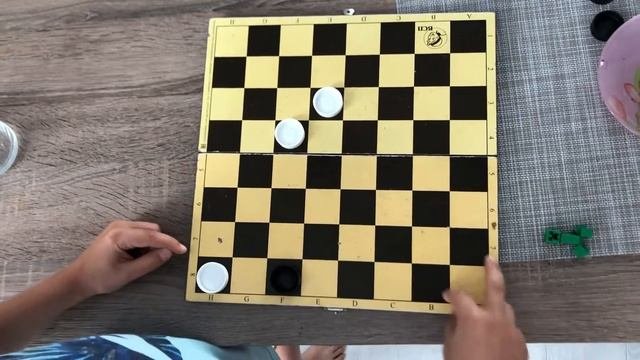 Треугольник Петрова в шашках