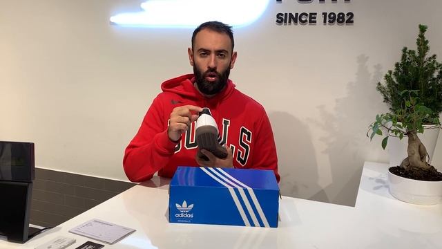 The Sneaker Unboxing: Un classico Adidas sotto i 100€ | ADIDAS SAMBA смотреть онлайн