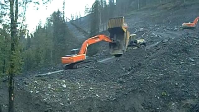 Подъем с помощью экскаватора смотреть онлайн