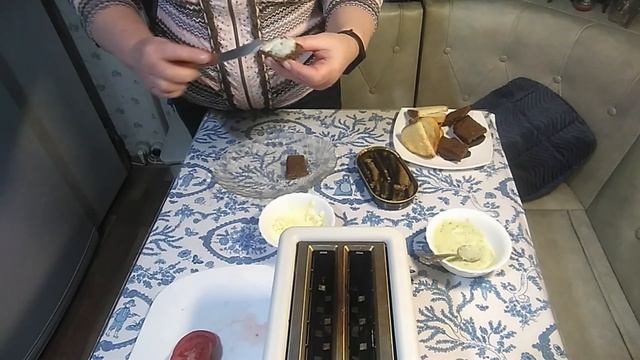 КАНАПЕ со ШПРОТАМИ