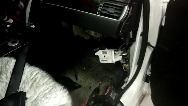 Установка камеры переднего и заднего вида Тойота Камри 55 смотреть онлайн