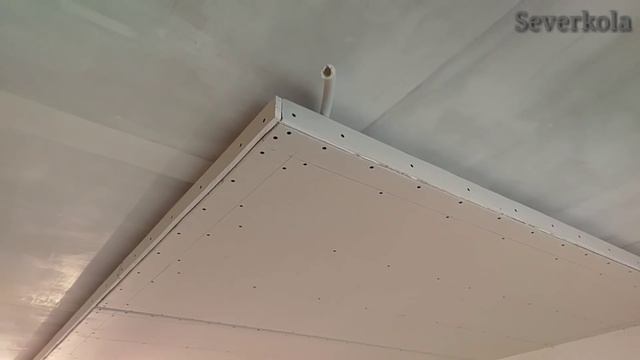 Классическая подсветка потолка с переходом на стену. Потолок из гипсокартона #27 смотреть онлайн