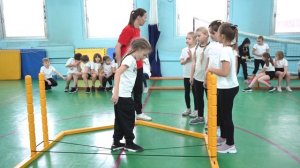 Мастер-класс прыжки через резинку. Школа 1741 Москвы