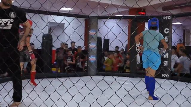 Бой Вани возраст 12-13 лет,вес бойцов 36 кг???#mma#mmakids#muaythai смотреть онлайн