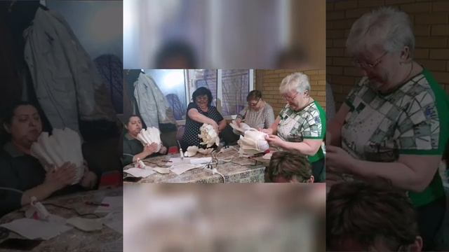 Обучение ростовым цветам из софтина и изолона.
