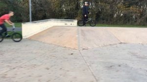 ЗИМНИЕ ПОКАТУШКИ НА БМХ В ИТАЛИИ / BMX TRICKS