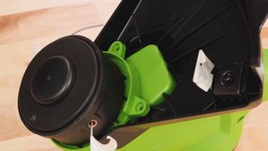 Assembling your Greenworks 24V 11"-13" Telescoping String Trimmer