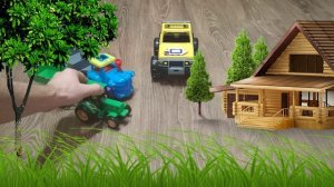 Синий трактор везет на веселую ферму ягодки для животных, развивающее видео для малышей. .mp4